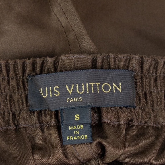 Louis Vuitton Script Shorts - Picture 4 of 5